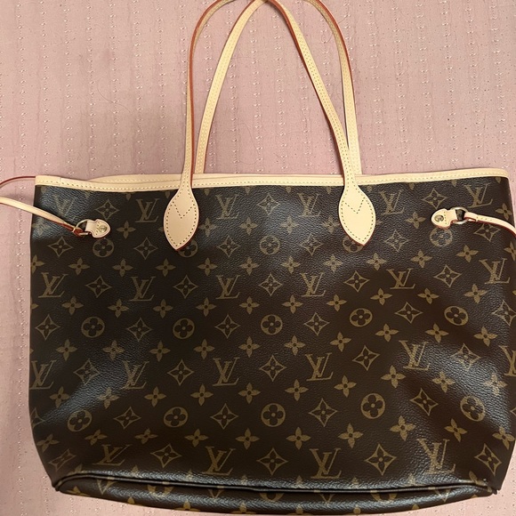 Never used Louis Vuitton Neverfull MM Tote Bag Perfect Condition - Picture 4 of 6